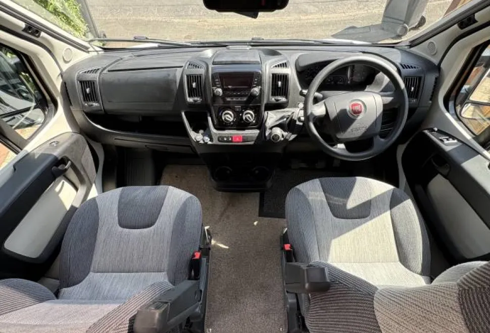 Swift Escape Compact C205 2019