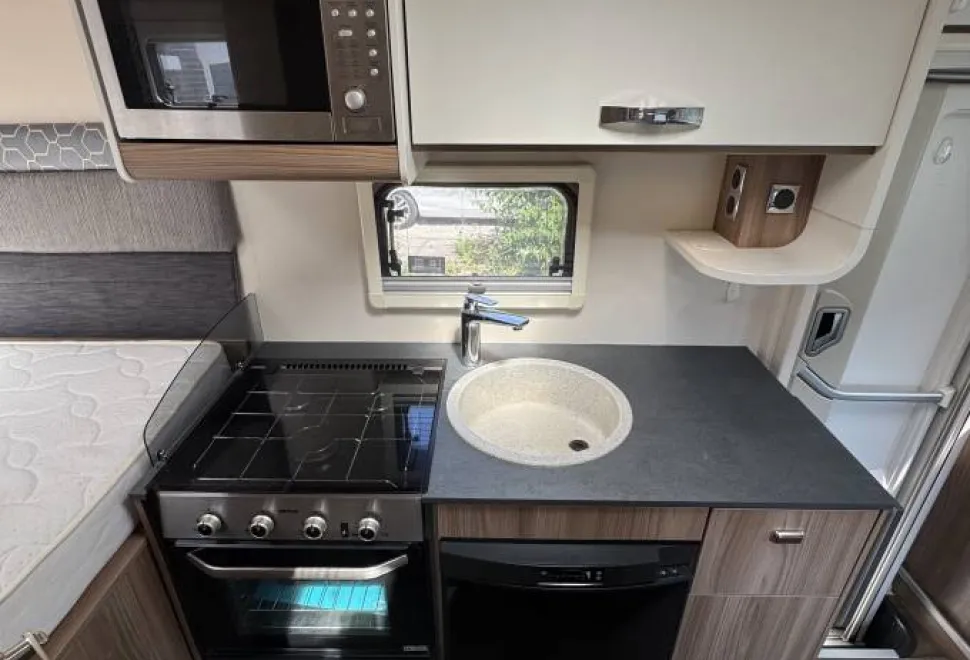 Swift Escape Compact C205 2019