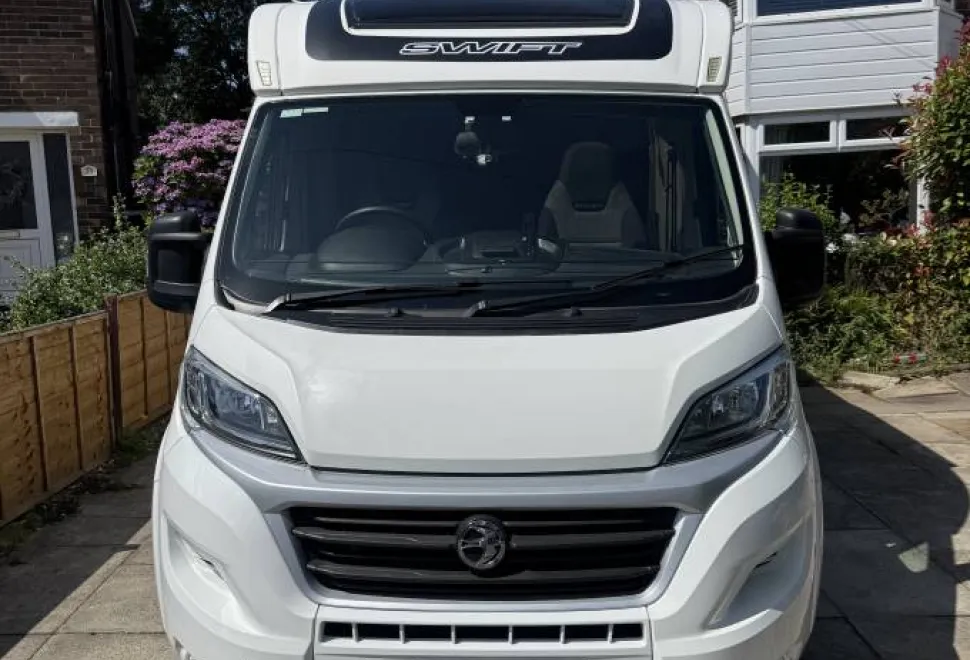 Swift Escape Compact C205 2019