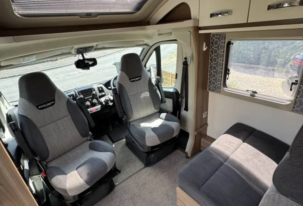 Swift Escape Compact C205 2019