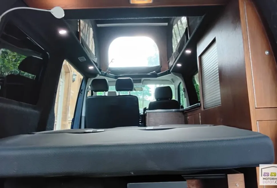Volkswagen Transporter T28 2008