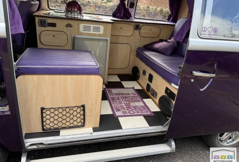 Volkswagen T2 Bay Window  1974
