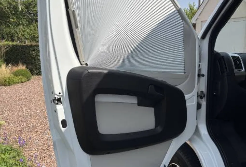 Adria Coral Plus 670sl 2017