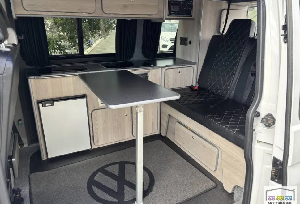 Volkswagen Transporter T28 2015
