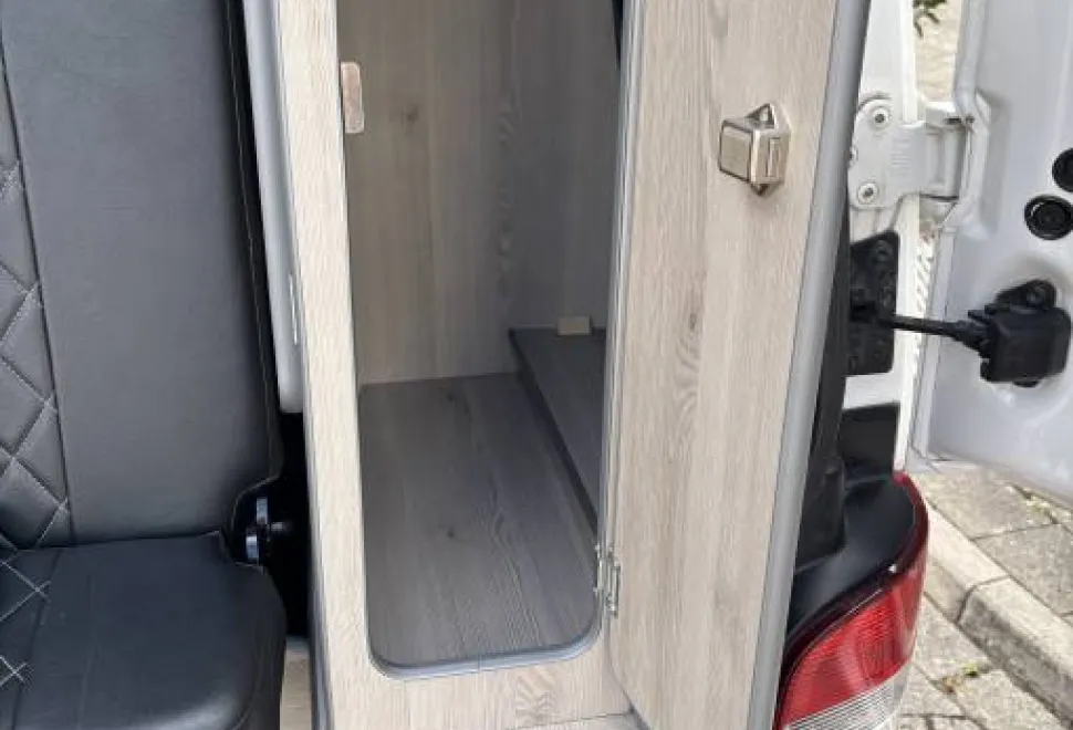 Volkswagen Transporter T28 2015