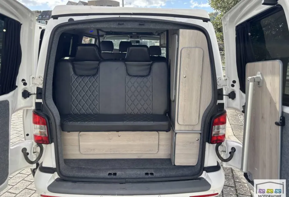 Volkswagen Transporter T28 2015