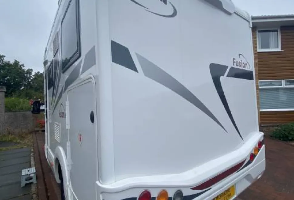 McLouis Fusion 331G 2023