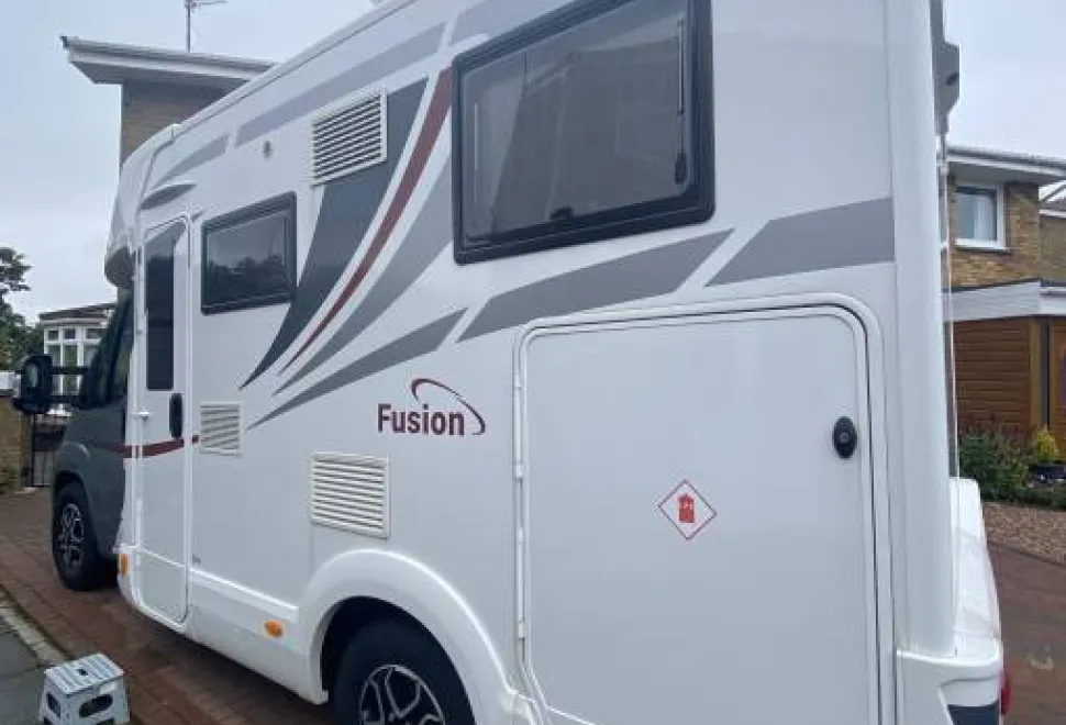 McLouis Fusion 331G 2023