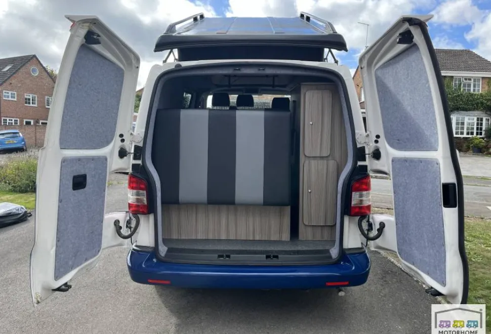 Volkswagen Transporter T28 2012