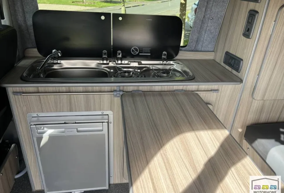 Volkswagen Transporter T28 2012