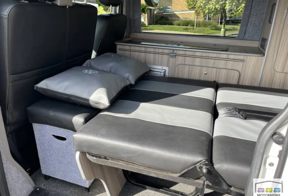 Volkswagen Transporter T28 2012