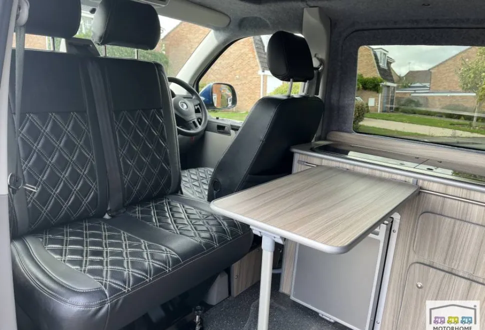 Volkswagen Transporter T28 2012
