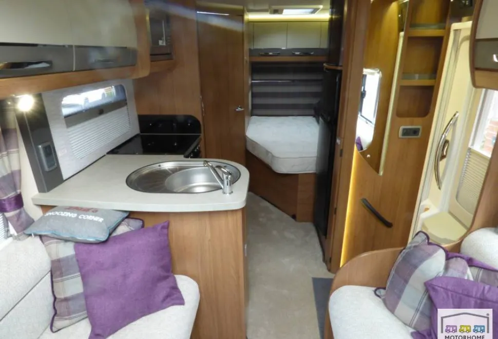 Auto-Trail Tracker FB 2018
