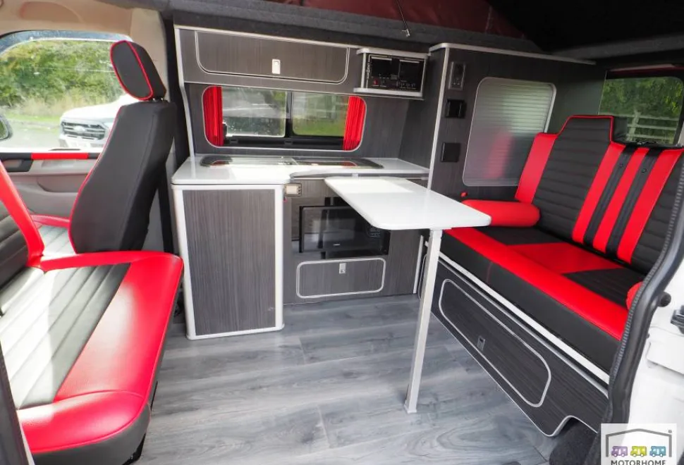 Volkswagen Transporter T28 2016