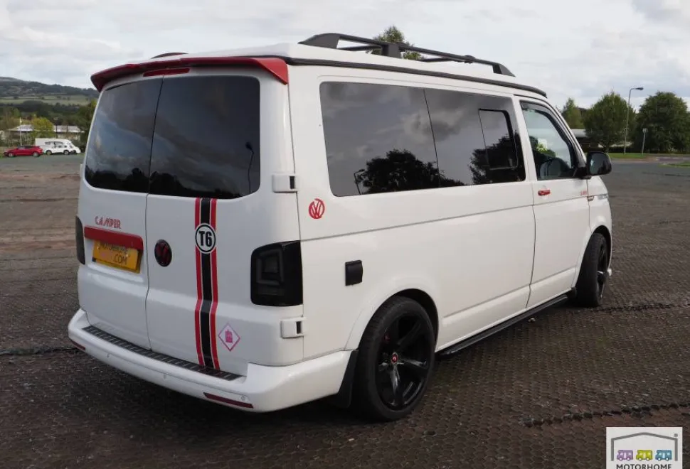 Volkswagen Transporter T28 2016