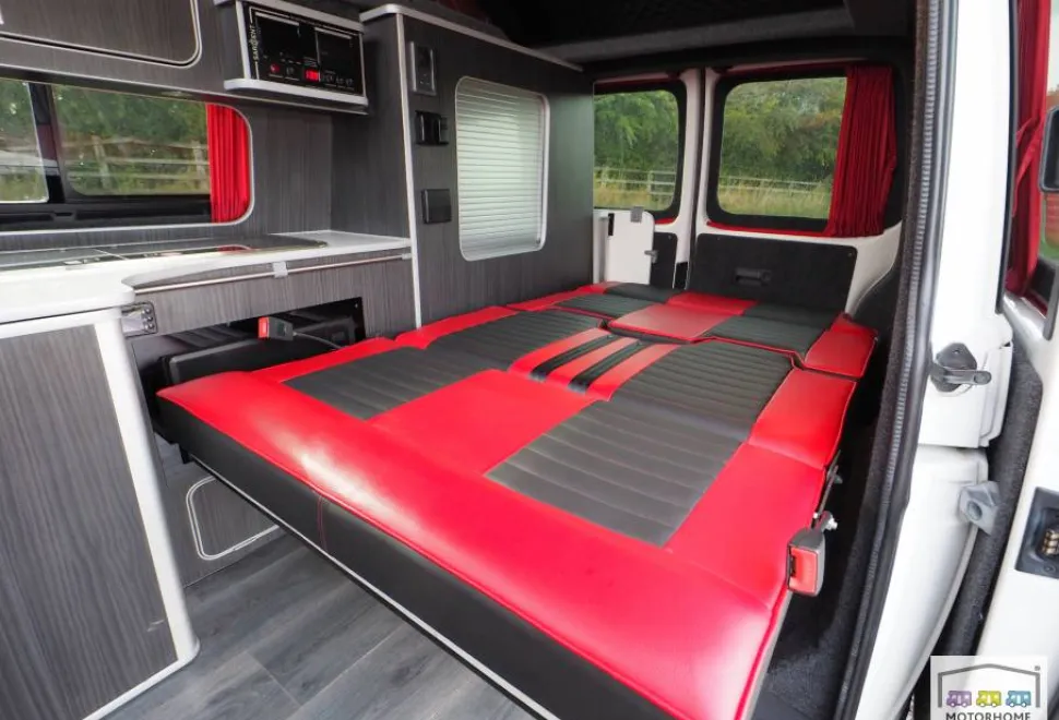 Volkswagen Transporter T28 2016