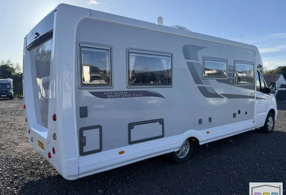 Auto-Sleepers Burford Duo 2016
