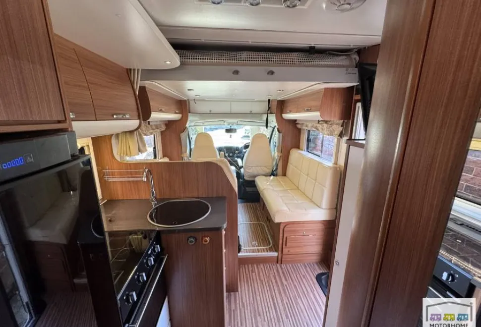Adria Matrix M680 Sp 2013