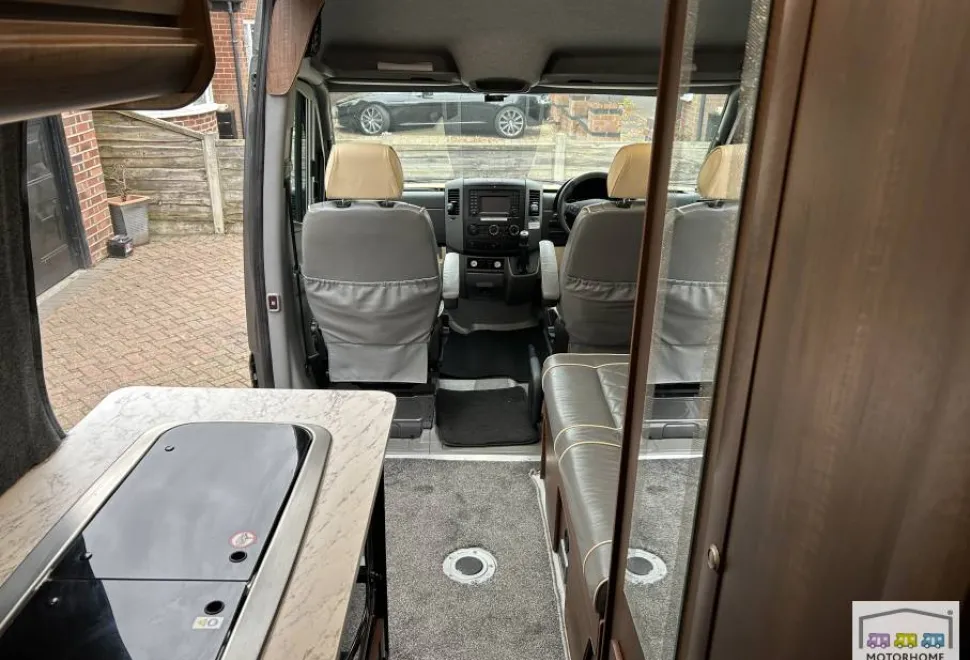 McLaren Sports Home  Shadow   2018