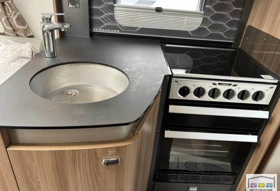 Swift Bessacarr  584 2018