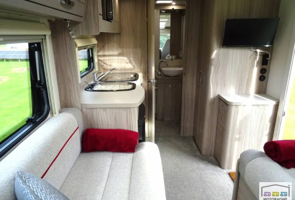 Elddis Majestic 105 2023