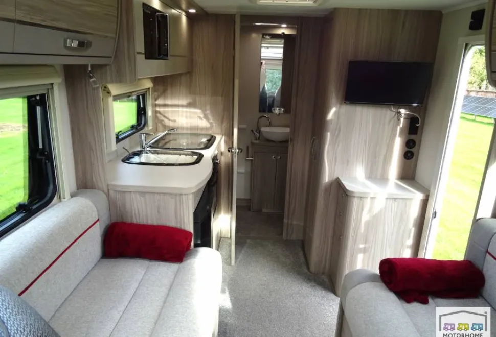 Elddis Majestic 105 2023
