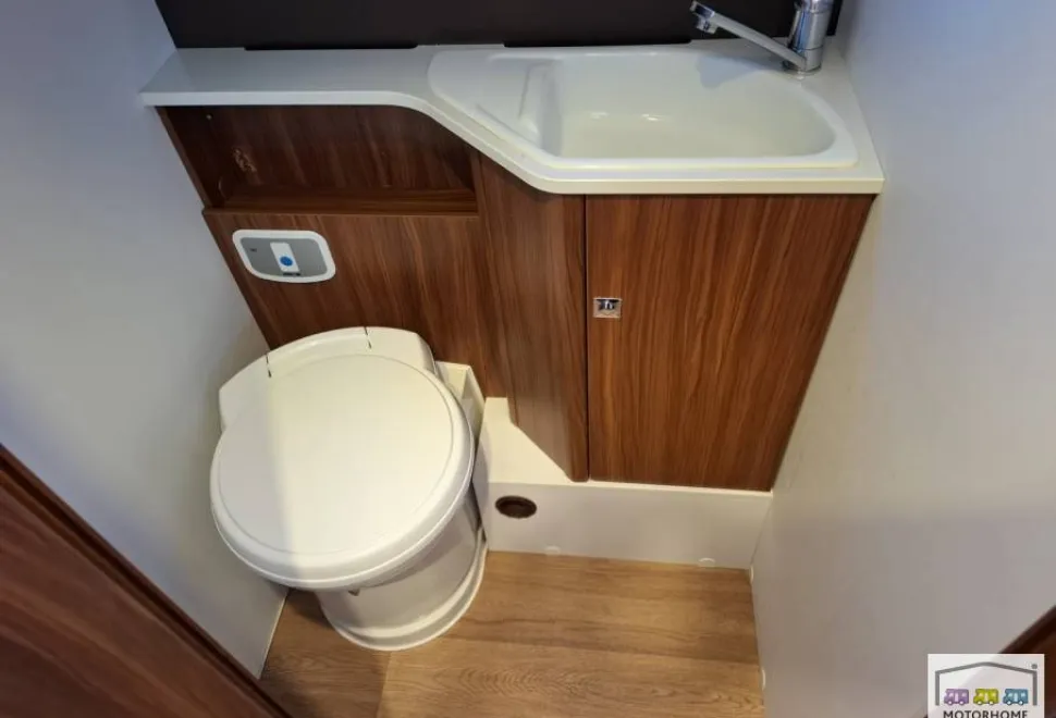 Adria Matrix 670 SL 2017
