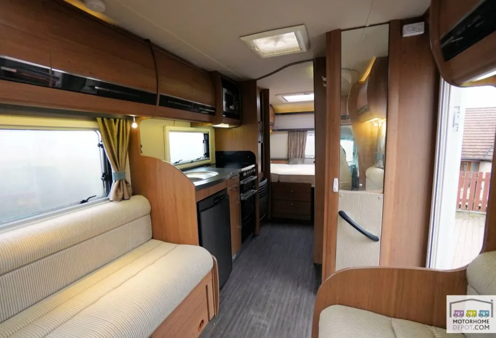 Auto-Trail Tracker RB 2014