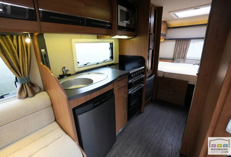 Auto-Trail Tracker RB 2014
