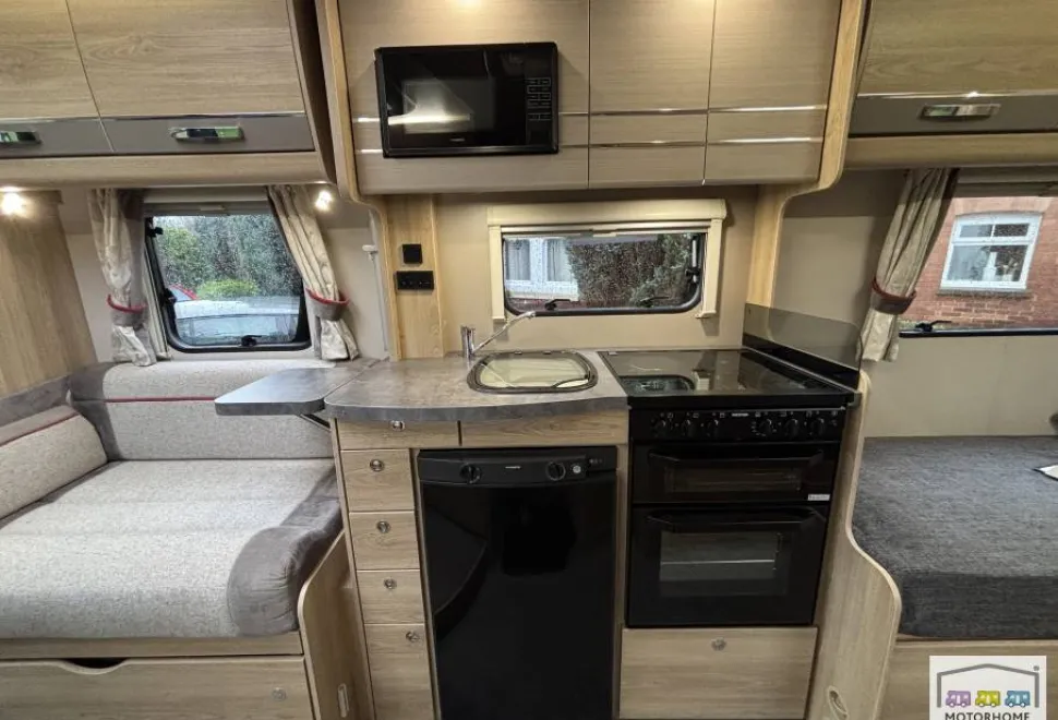 Elddis Majestic 185 2020