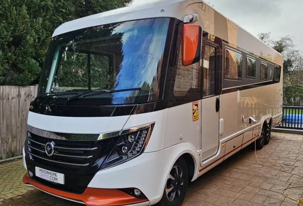 Niesmann and Bischoff Arto 88EK 2024