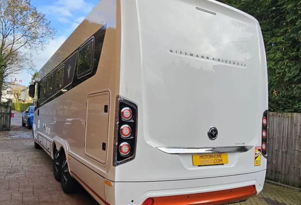 Niesmann and Bischoff Arto 88EK 2024