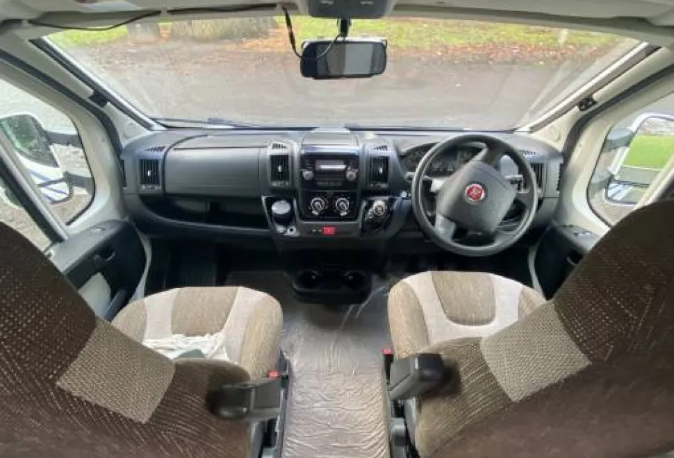 Swift Escape 664 2014