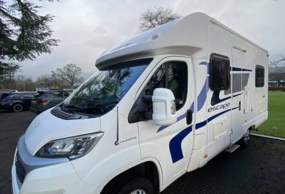 Swift Escape 664 2014