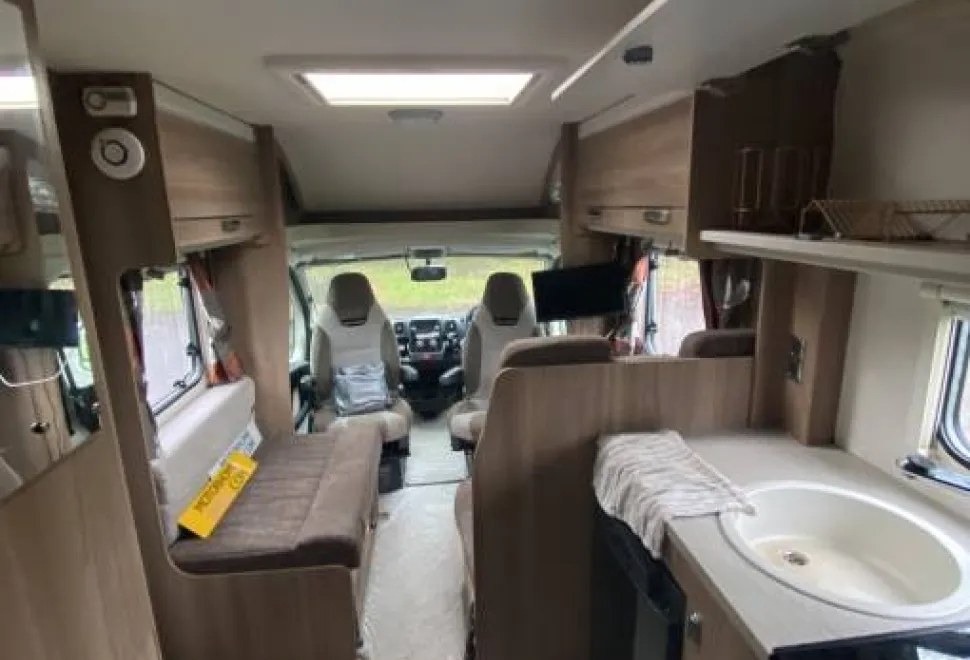 Swift Escape 664 2014