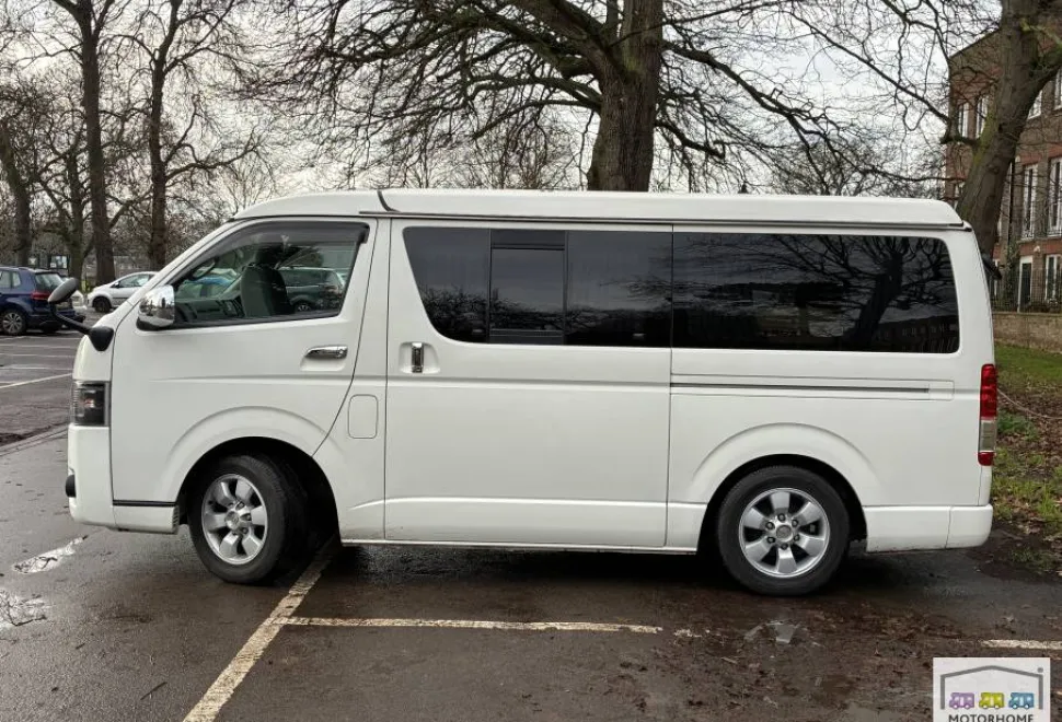Toyota Hiace  2007