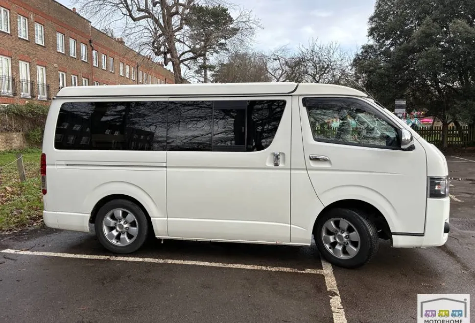 Toyota Hiace  2007
