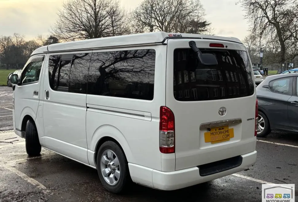 Toyota Hiace  2007