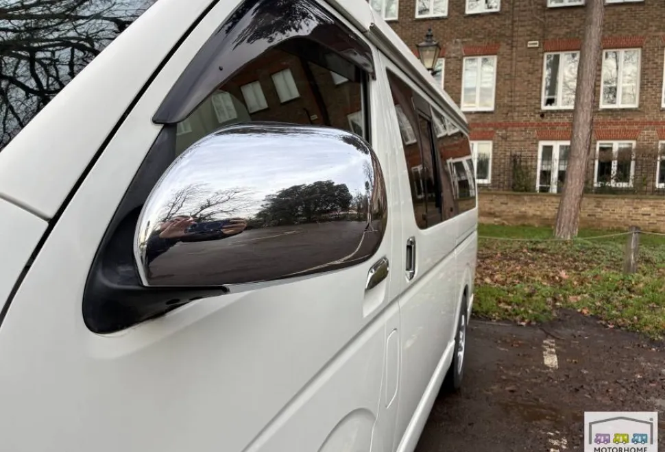 Toyota Hiace  2007
