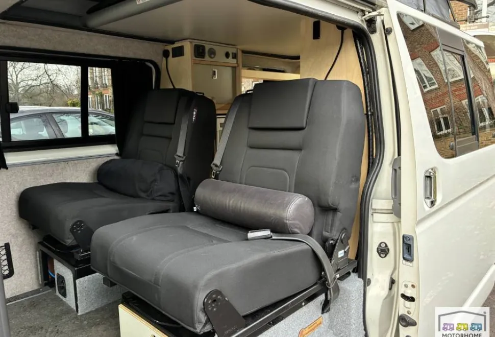 Toyota Hiace  2007