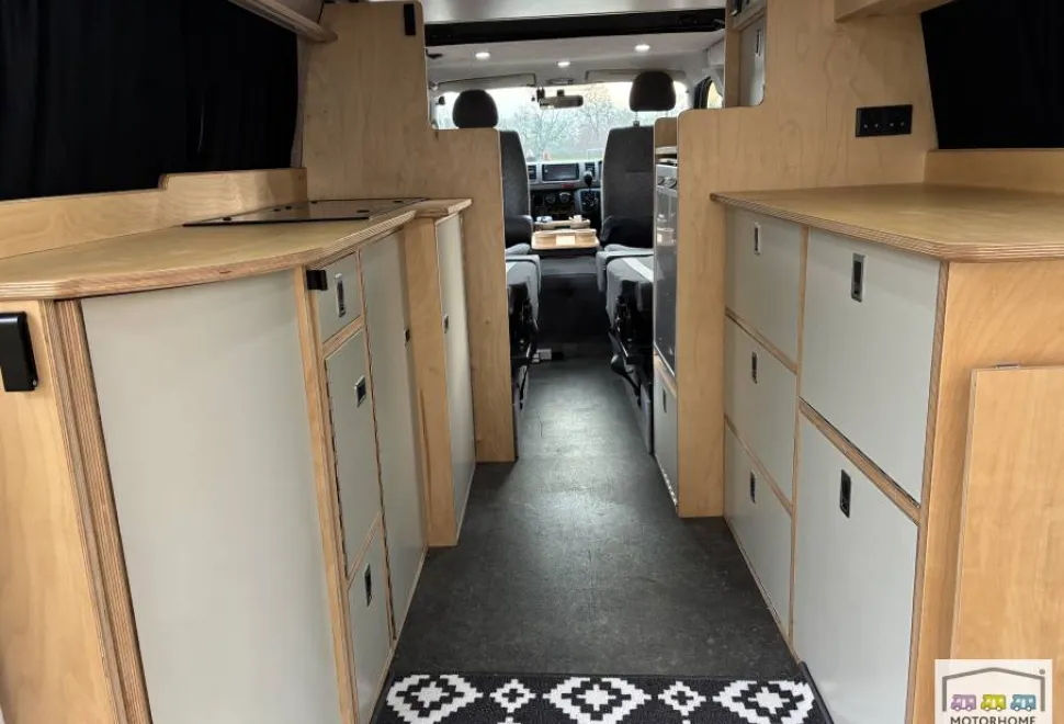 Toyota Hiace  2007