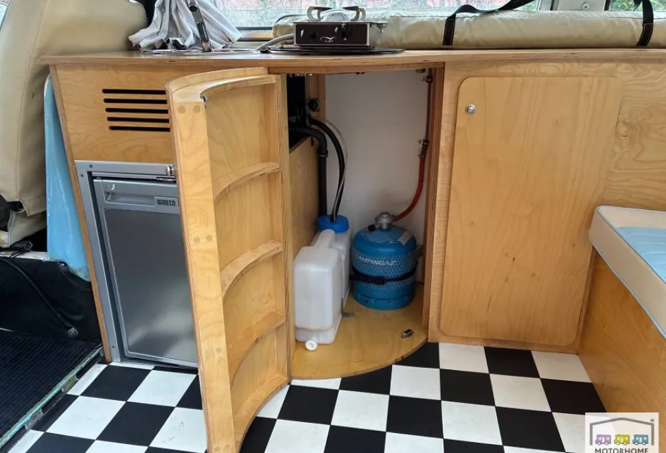 Volkswagen T2 Bay Window  1974