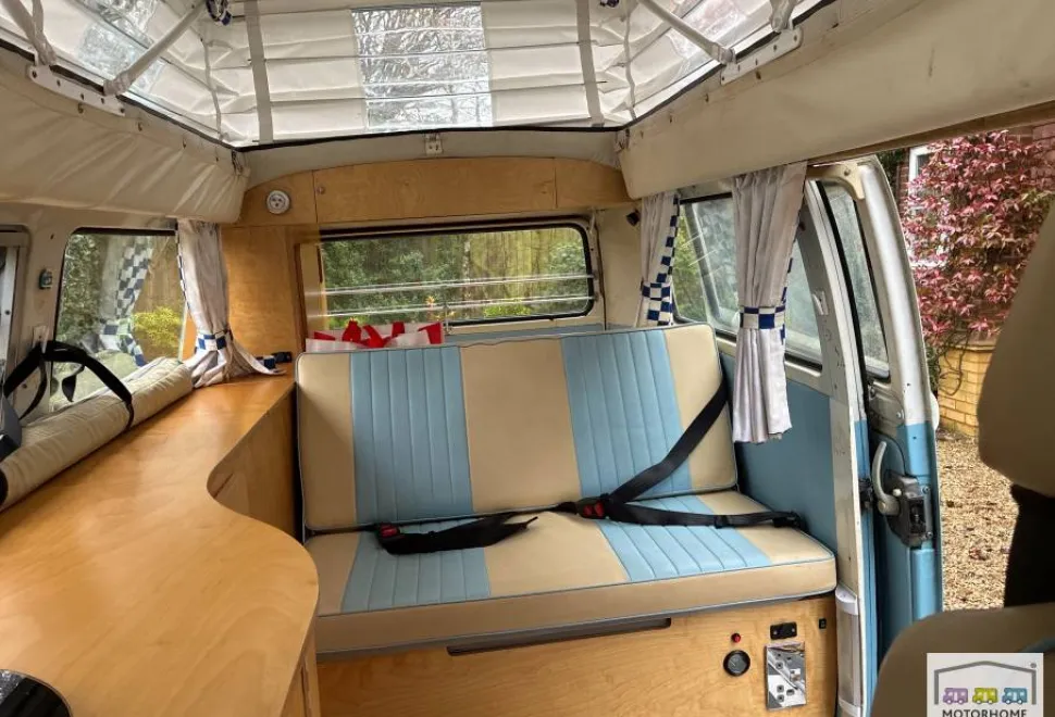 Volkswagen T2 Bay Window  1974