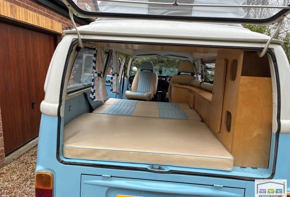 Volkswagen T2 Bay Window  1974