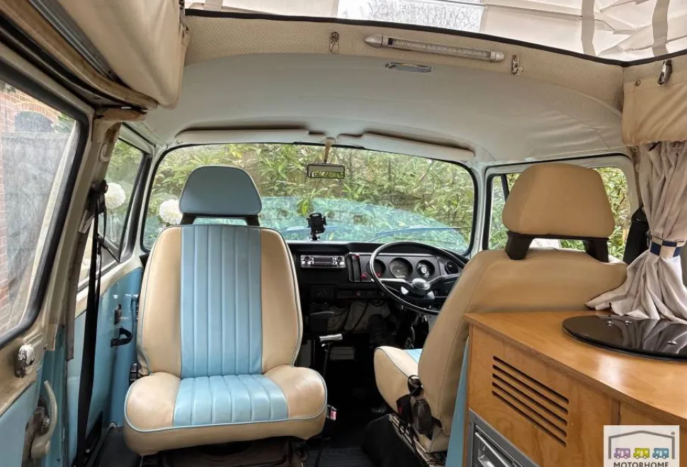 Volkswagen T2 Bay Window  1974