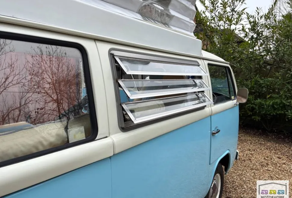 Volkswagen T2 Bay Window  1974