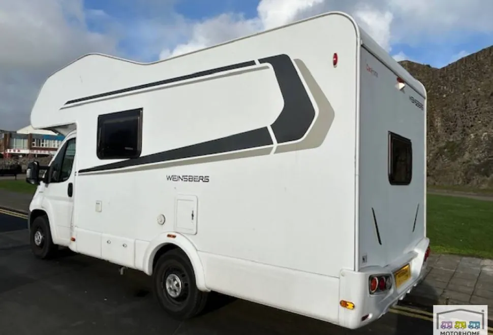 Weinsberg Carahome 600 DKG 2016