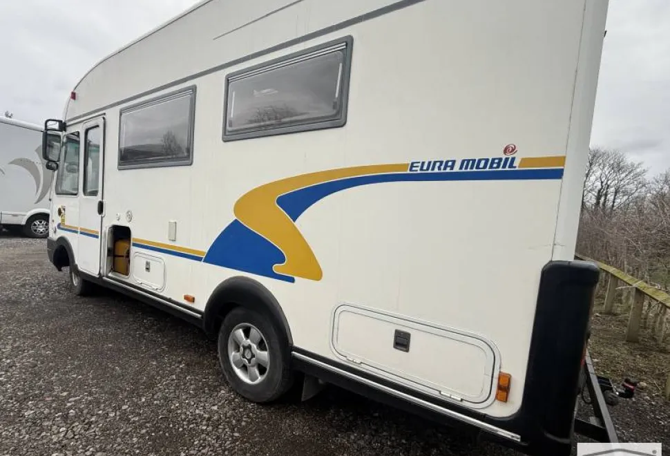 Eura Mobil Integra 635 LS 2001