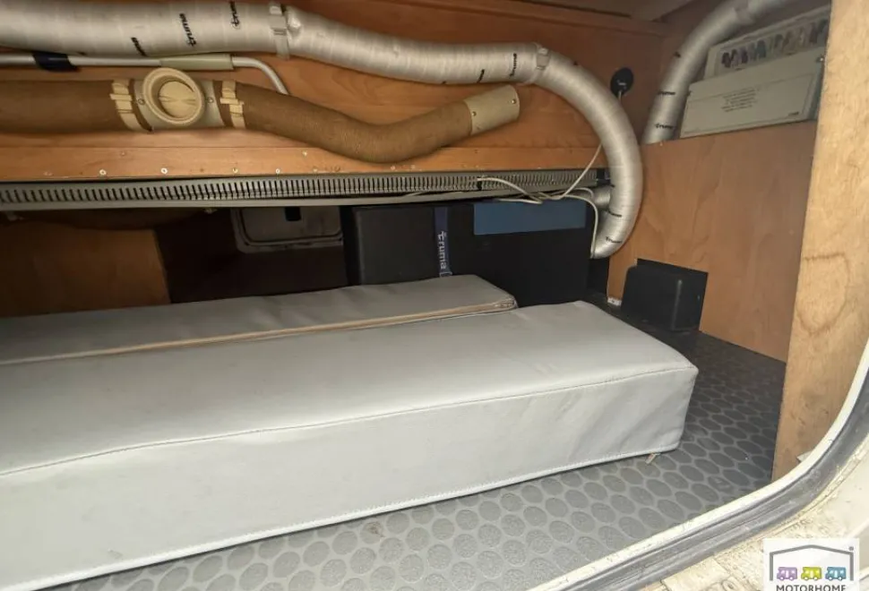 Eura Mobil Integra 635 LS 2001