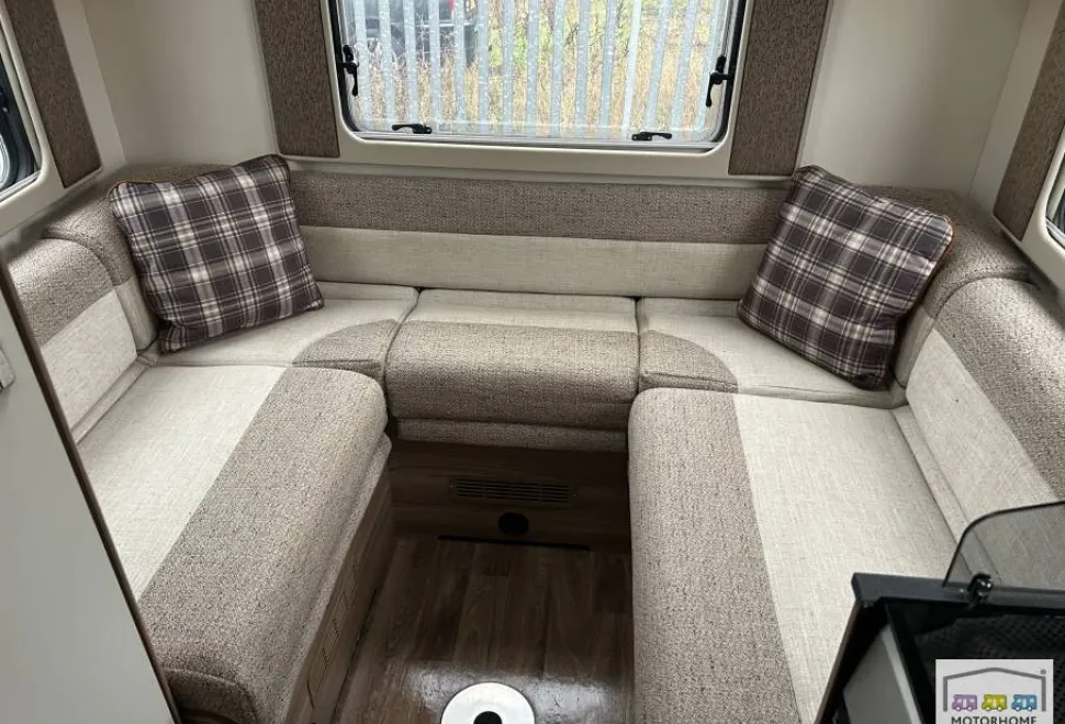Swift Escape Compact C402 2021
